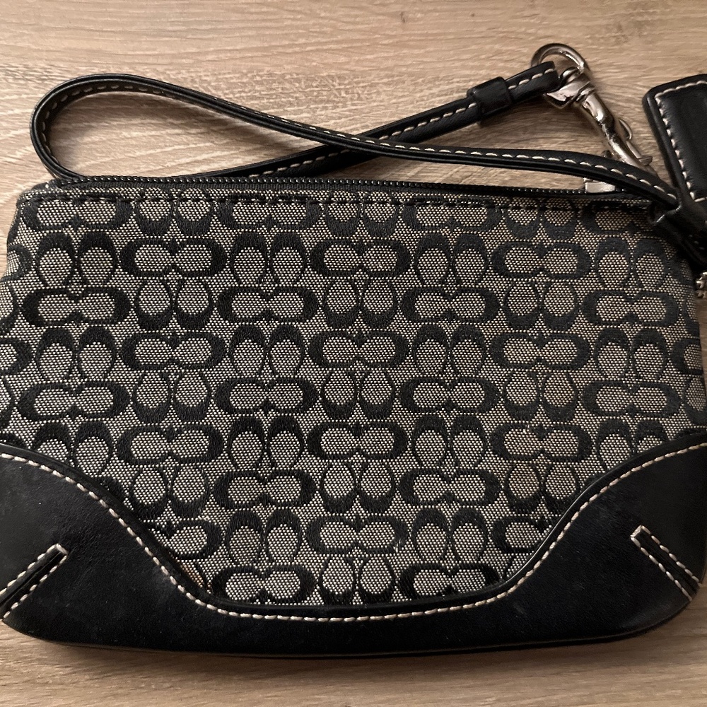 Coach Wristlet - Black Classic Coach Pattern, Excellent Conditiom
